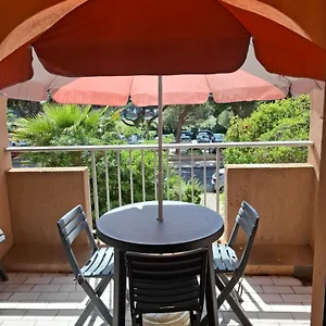 Appartement Les Iles D'or Au Port De Grand Climatise, Hyères